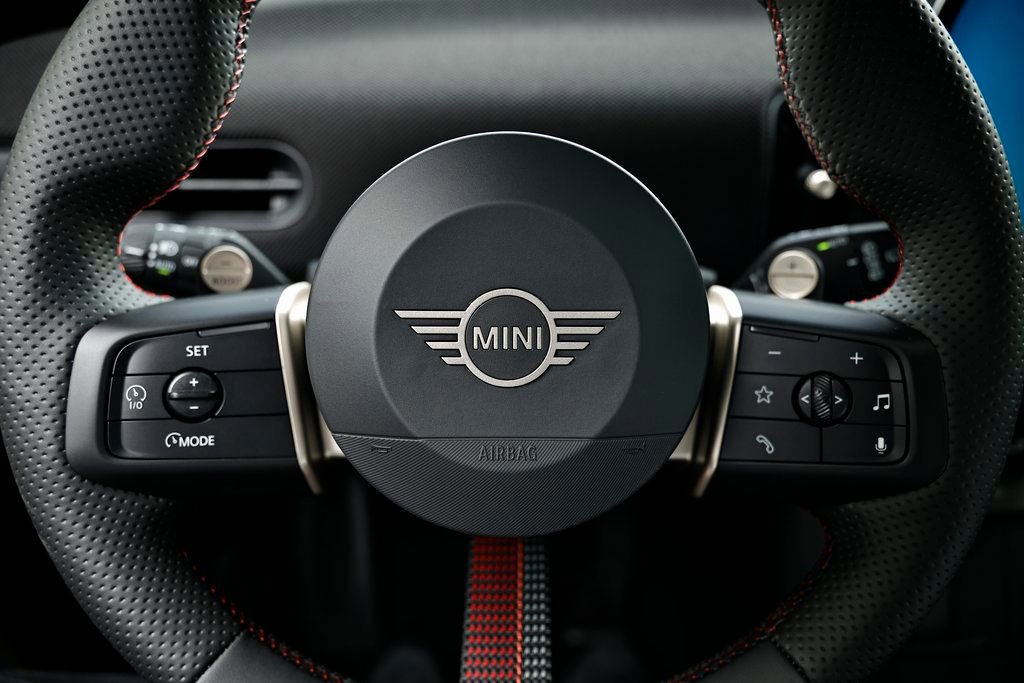 New 2026 MINI Cooper S image 32