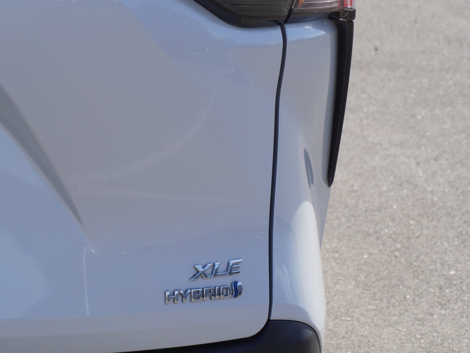 Used 2023 Toyota Sienna XLE image 11