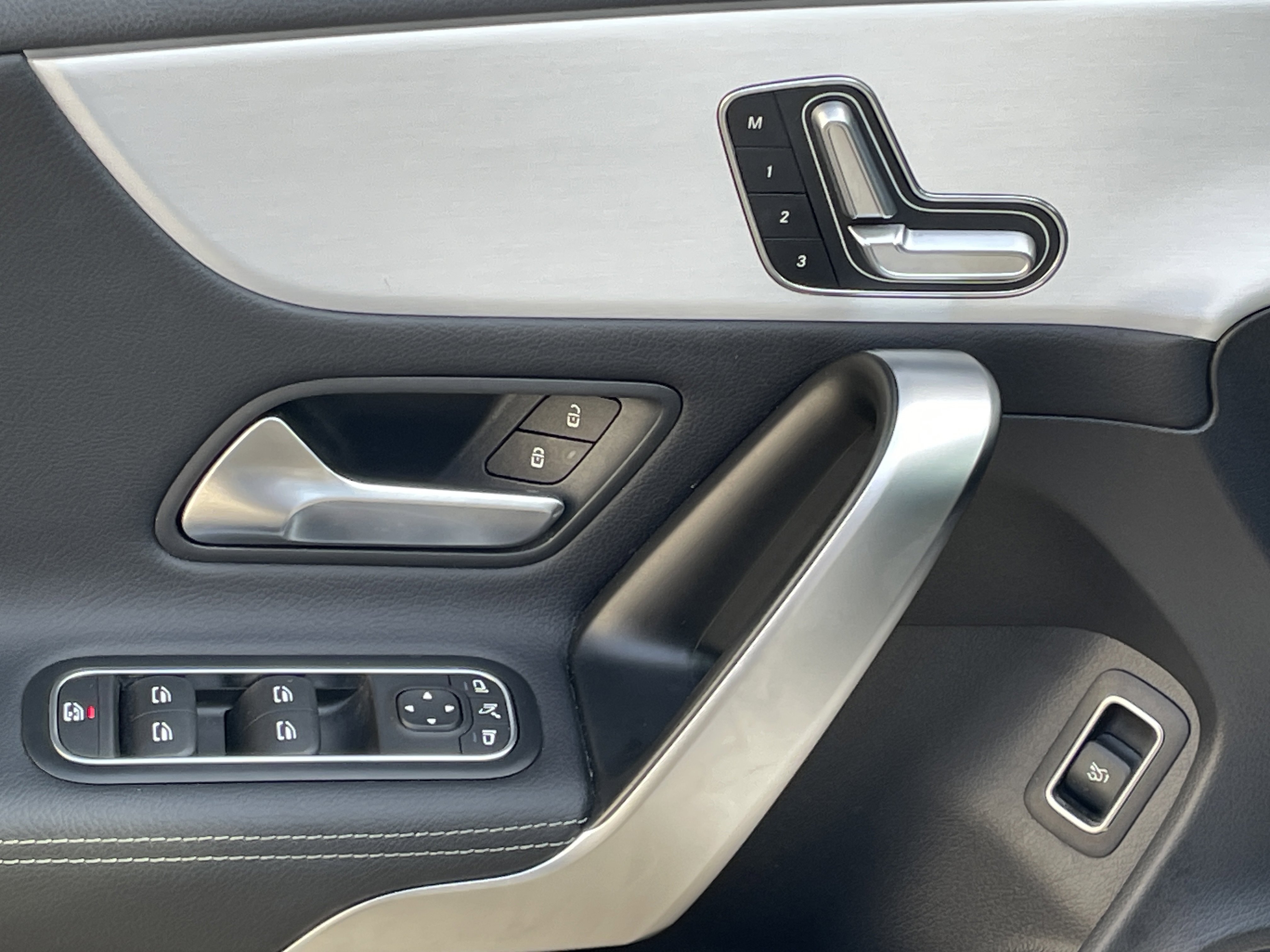 Certified 2023 Mercedes-Benz CLA 250 image 16