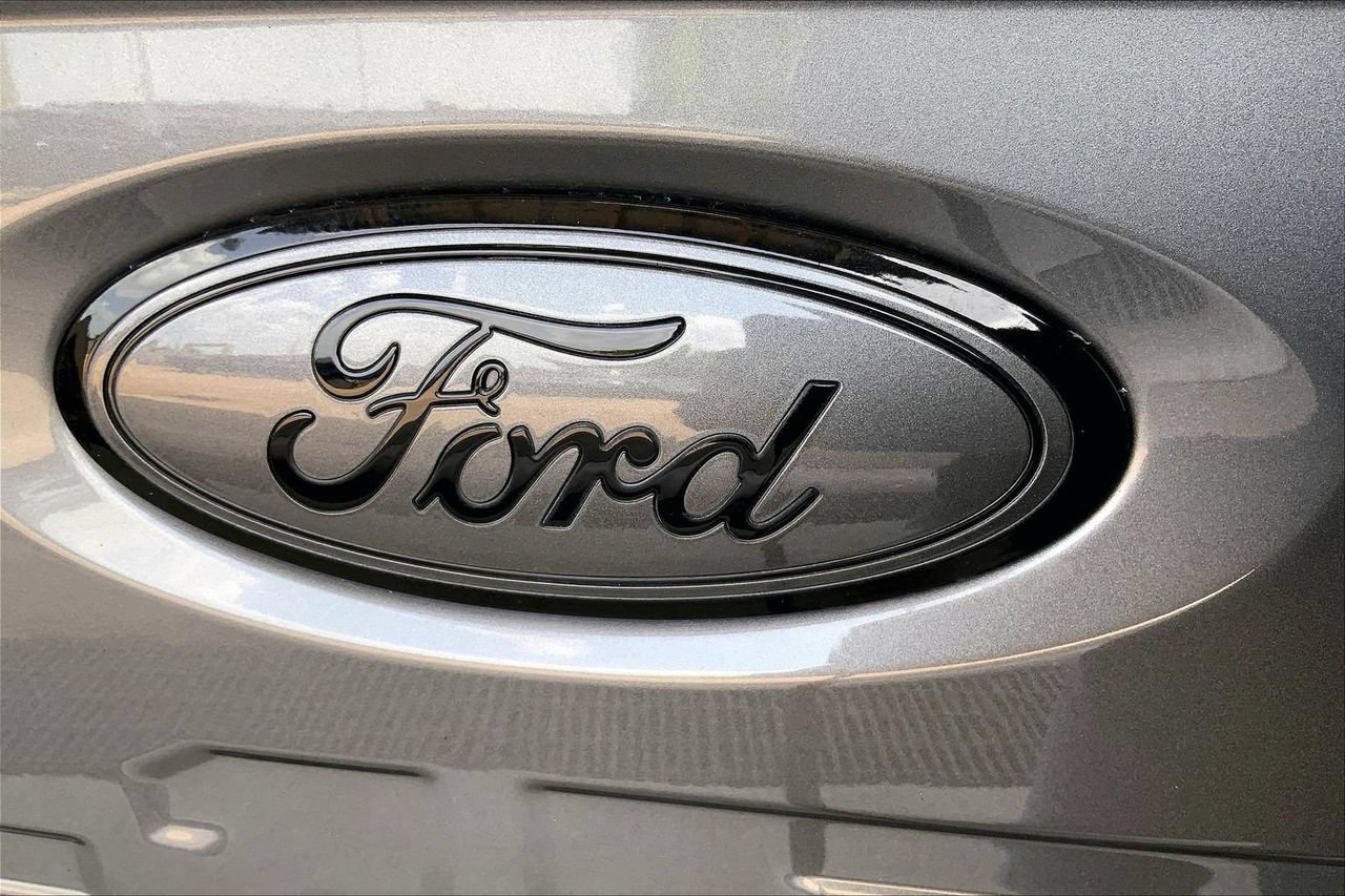 Used 2023 Ford F150 XL w/ FX4 Off-Road Package AWD/4WD image 9