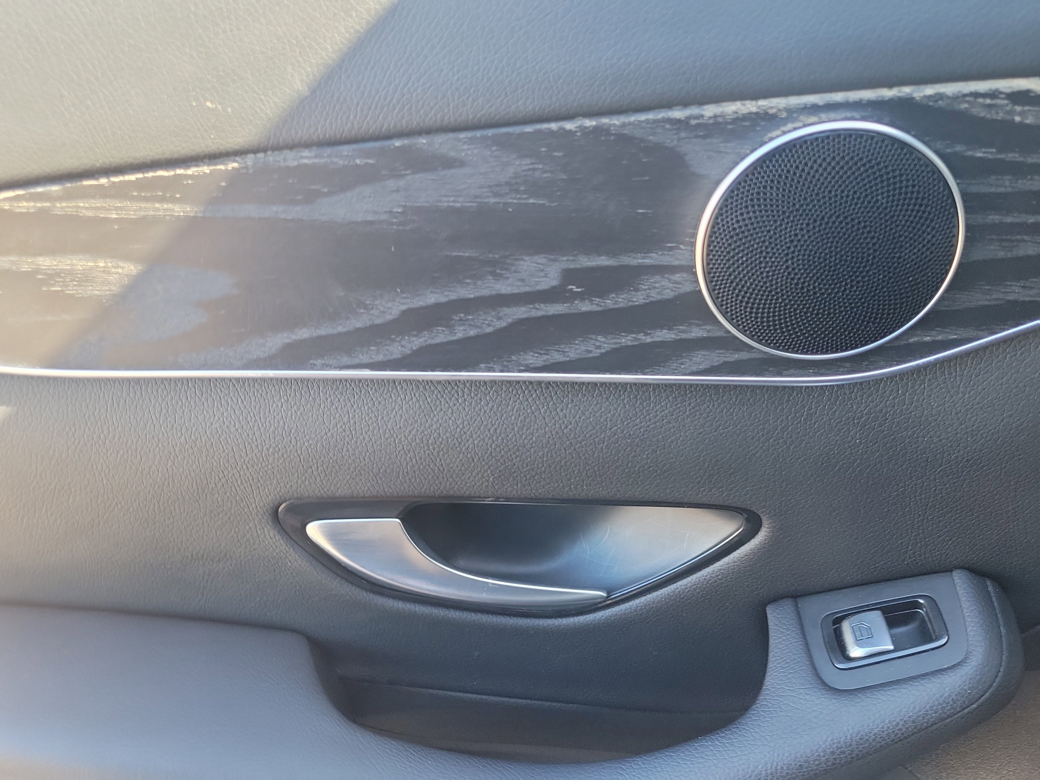 Used 2018 Mercedes-Benz GLC 300 image 7