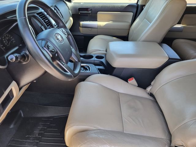 Used 2018 Toyota Sequoia SR5 w/ Premium Package image 12