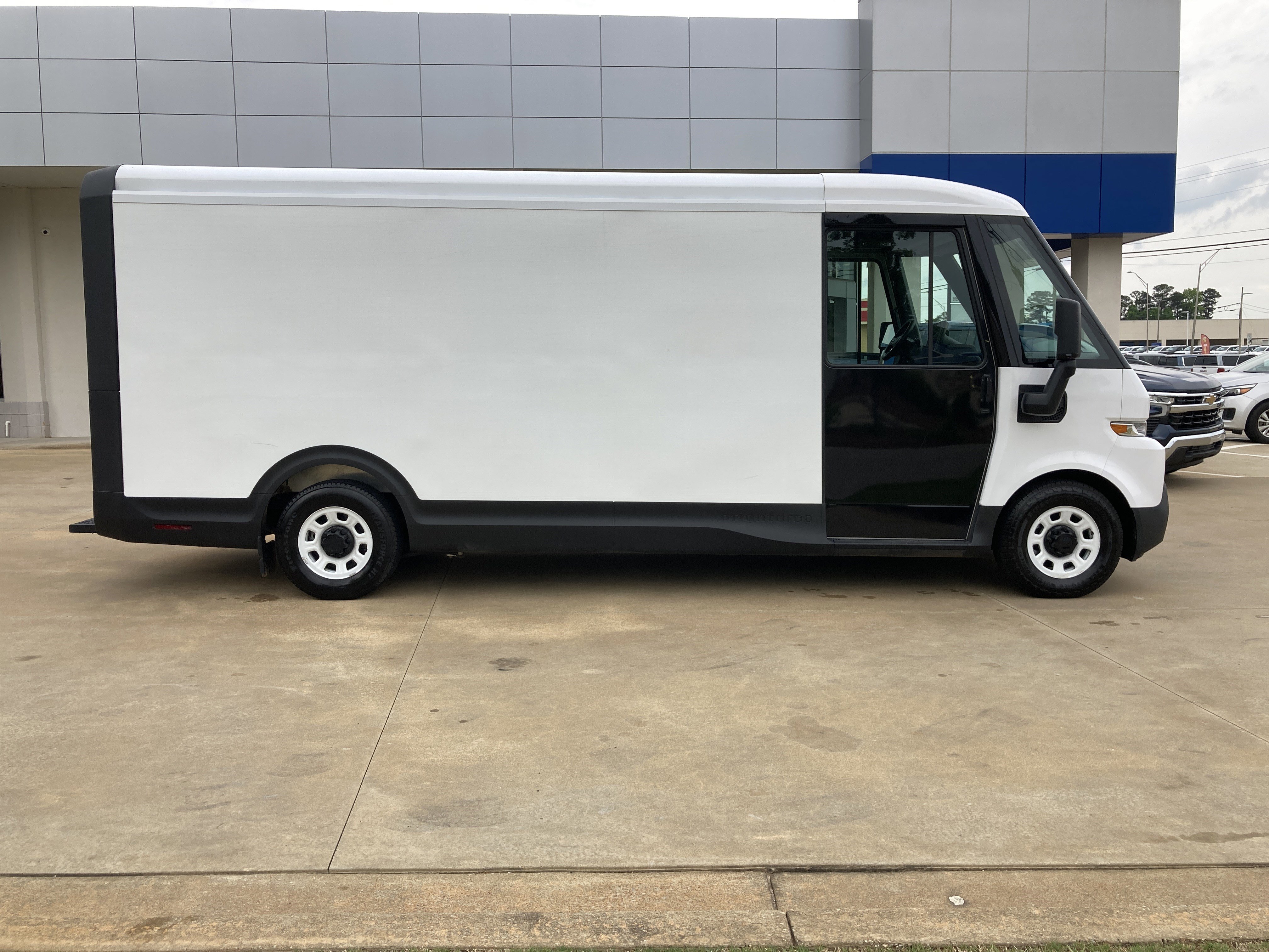 Used 2024 Chevrolet Brightdrop 600 w/ Battery Pack, Max Range AWD/4WD image 4