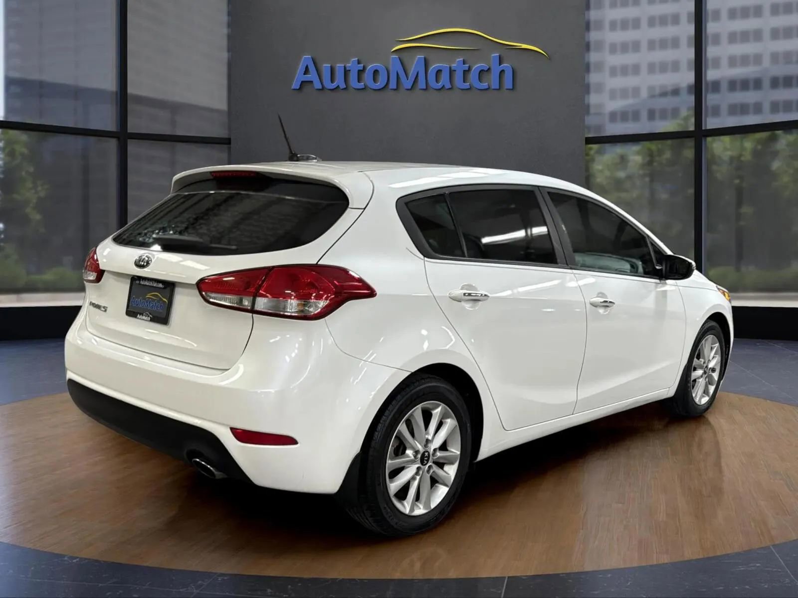Used 2017 Kia Forte LX w/ Option Group 020 FWD image 11