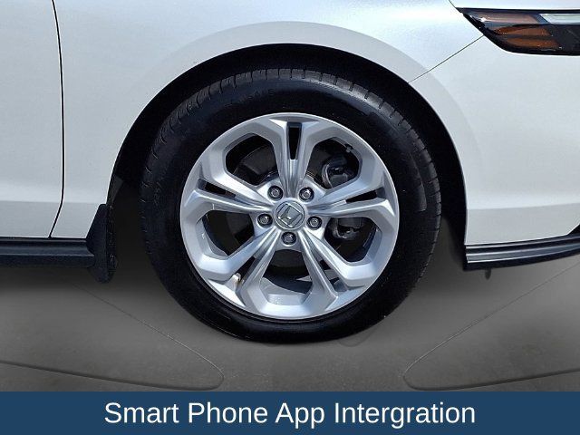 Used 2025 Honda Accord LX image 10