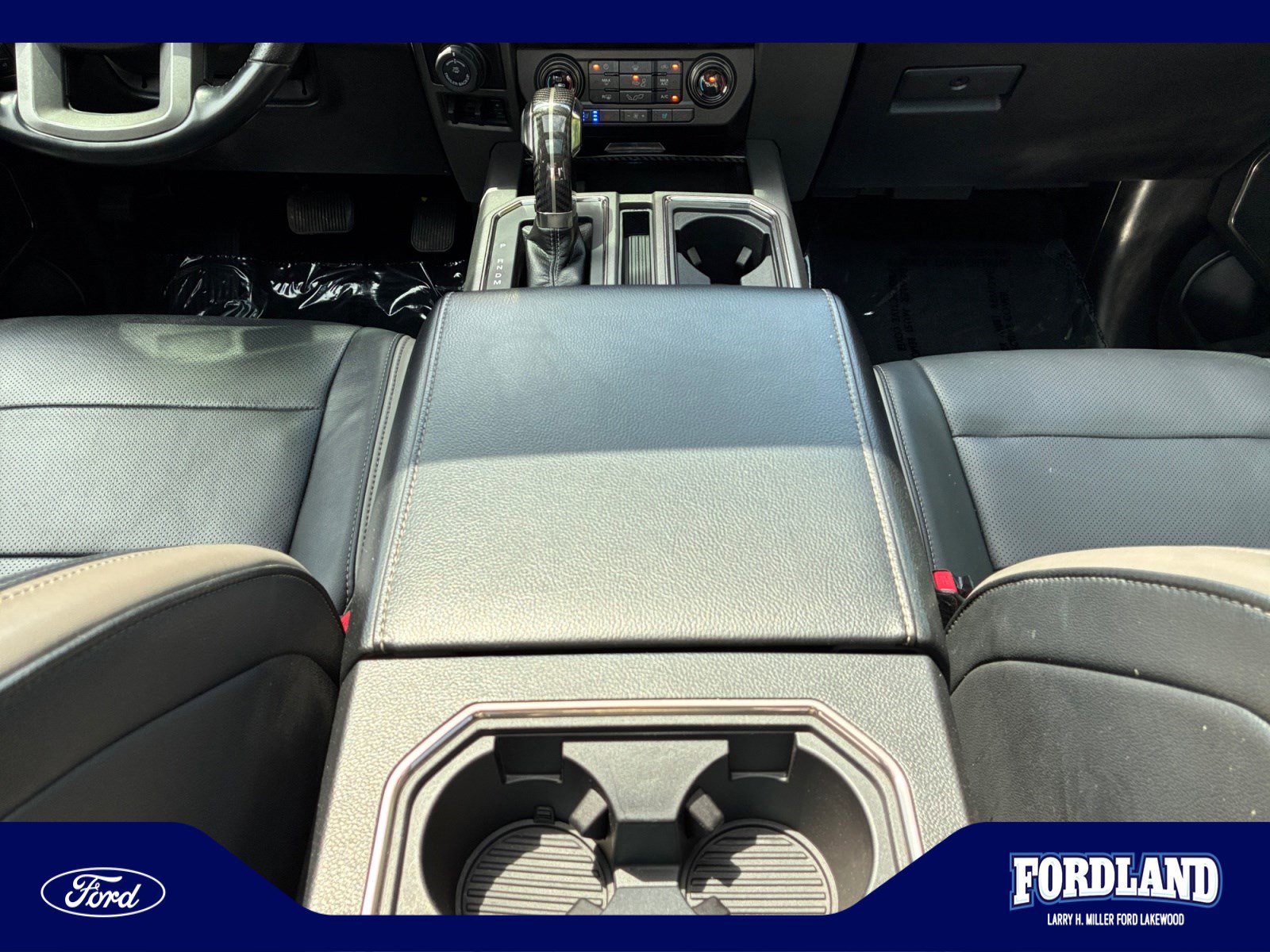 Used 2017 Ford F150 Raptor w/ Equipment Group 802A Luxury AWD/4WD image 15