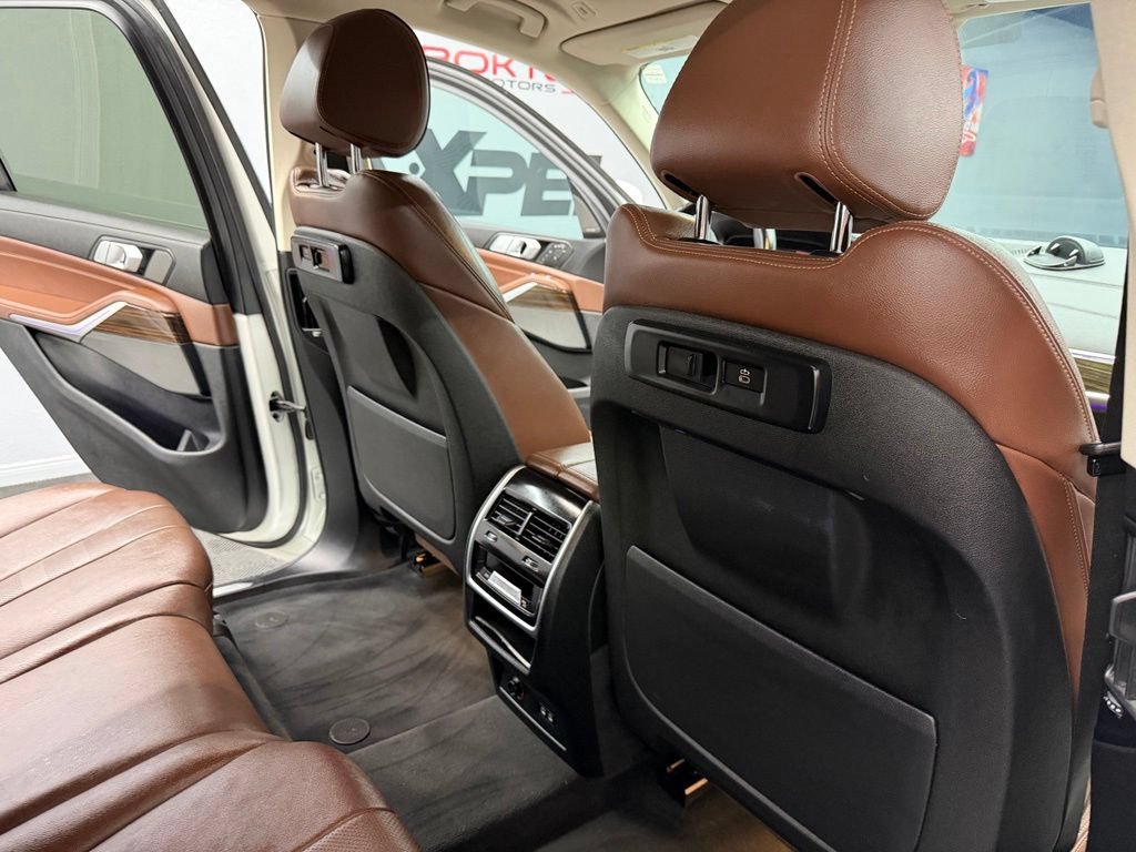 Used 2020 BMW X7 xDrive40i AWD/4WD image 45