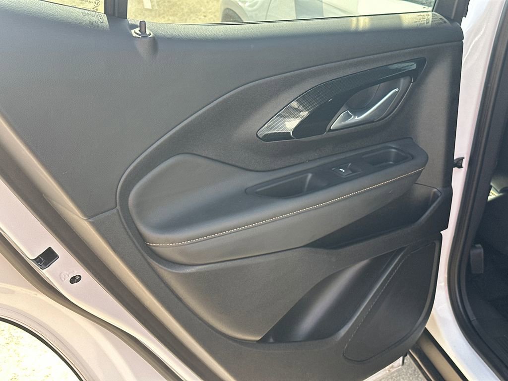 Used 2024 GMC Terrain AT4 w/ Infotainment Package II image 21