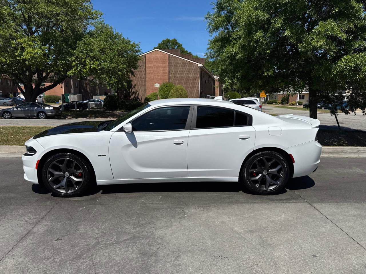 Used 2018 Dodge Charger R/T w/ Plus Group image 3
