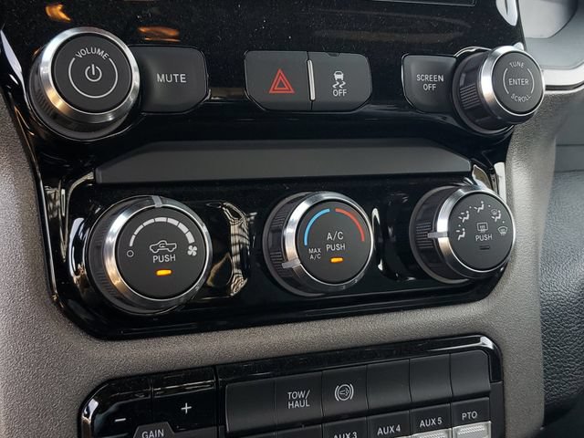 New 2026 RAM 5500 Tradesman w/ Chrome Appearance Group AWD/4WD image 25