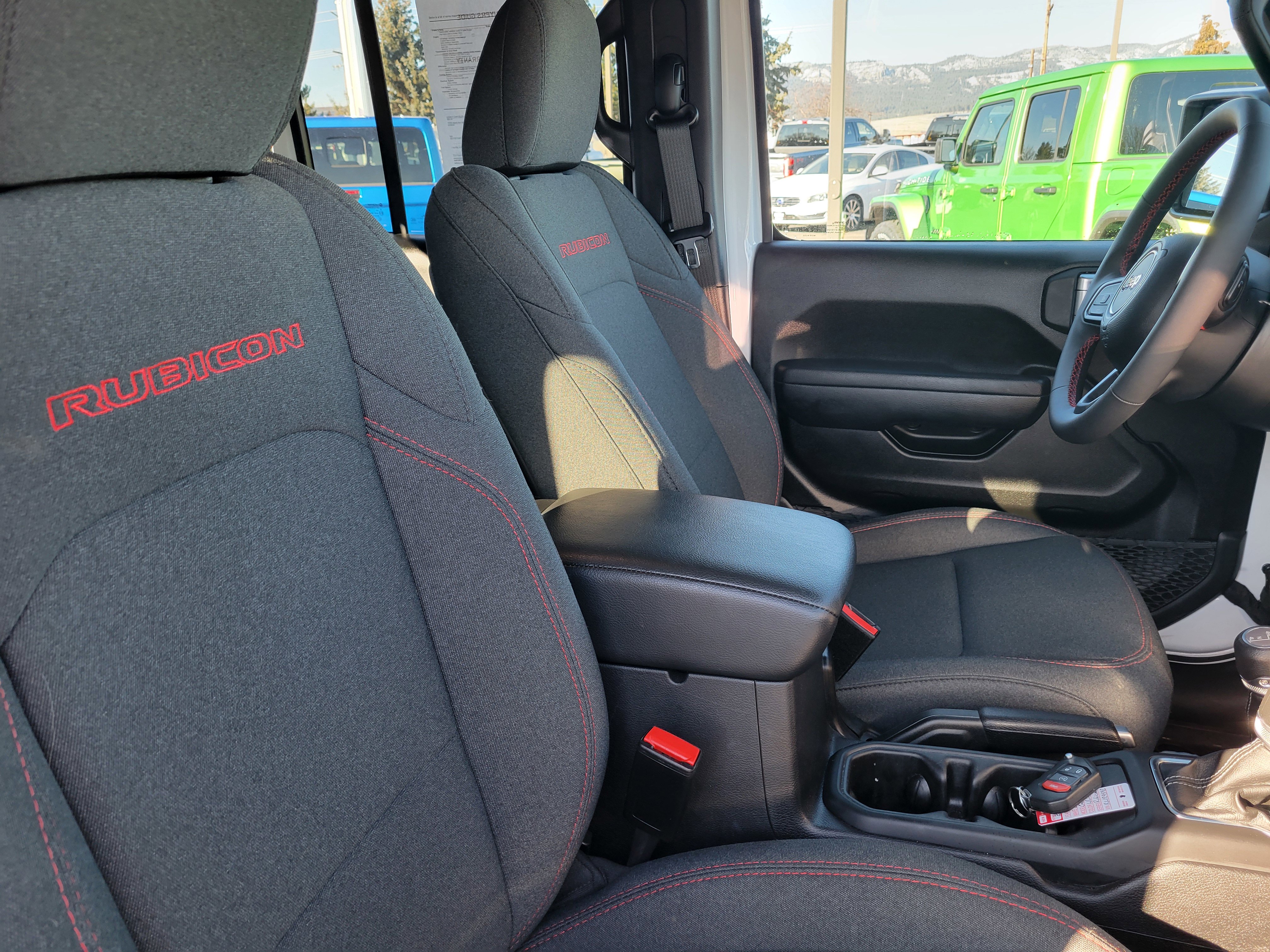 Used 2024 Jeep Gladiator Rubicon w/ Convenience Group image 19