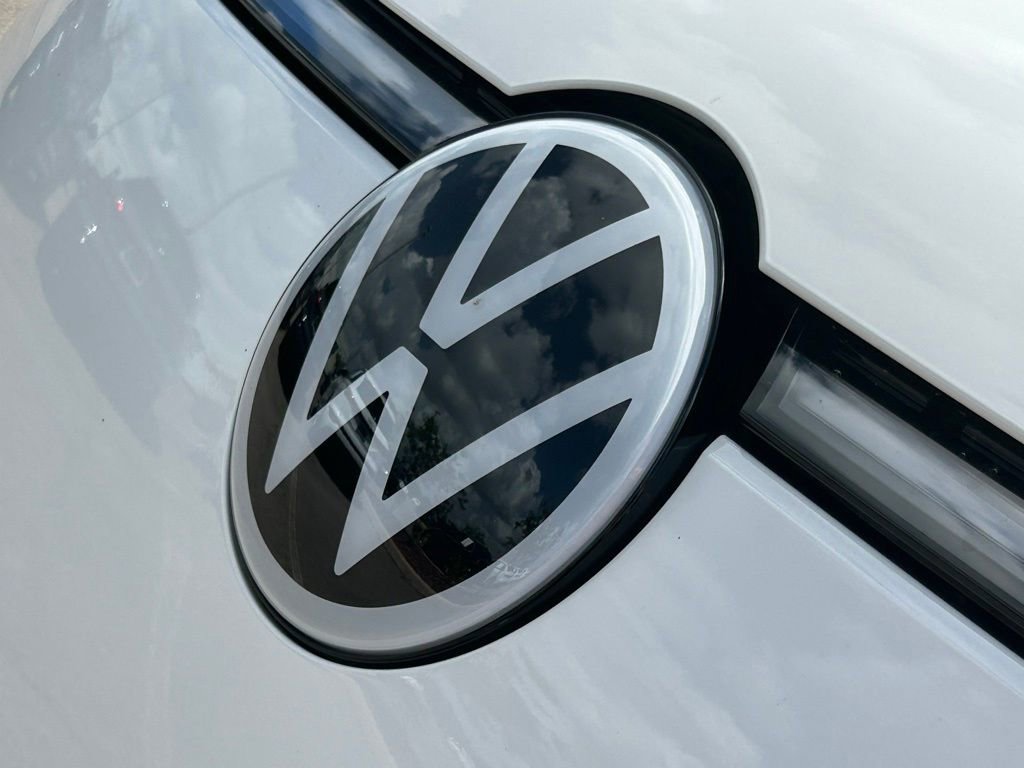 Used 2025 Volkswagen ID. Buzz 1st Edition image 42