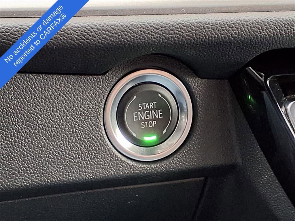 Used 2025 Chevrolet Traverse LT image 26