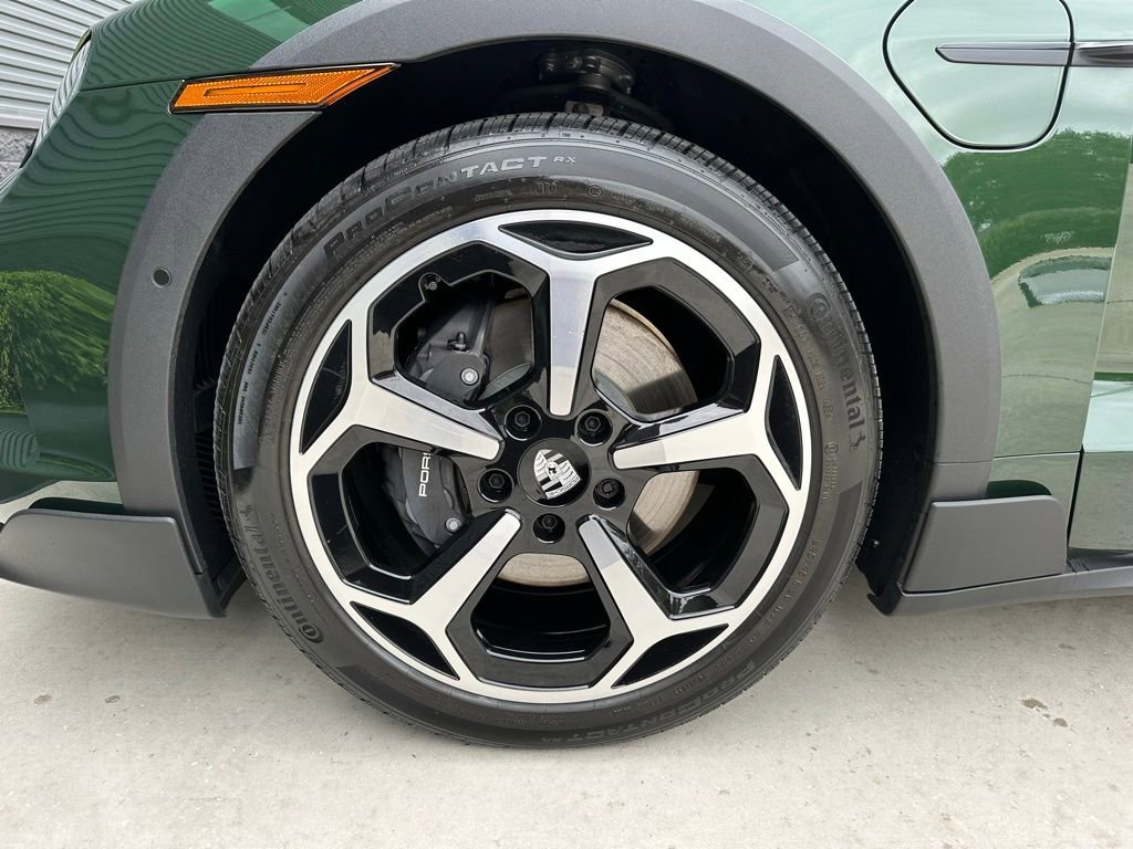 Used 2025 Porsche Taycan 4 Cross Turismo image 46