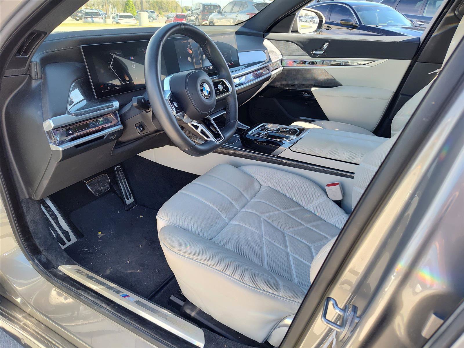 Certified 2023 BMW 740i w/ Executive Package image 2