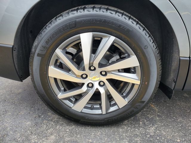 Certified 2024 Chevrolet Equinox LT w/ LPO, Floor Liner Package image 9