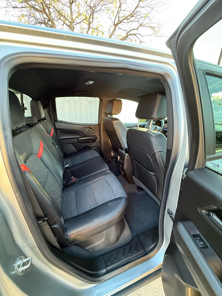 Used 2023 Chevrolet Colorado Z71 w/ Z71 Convenience Package 2 image 17