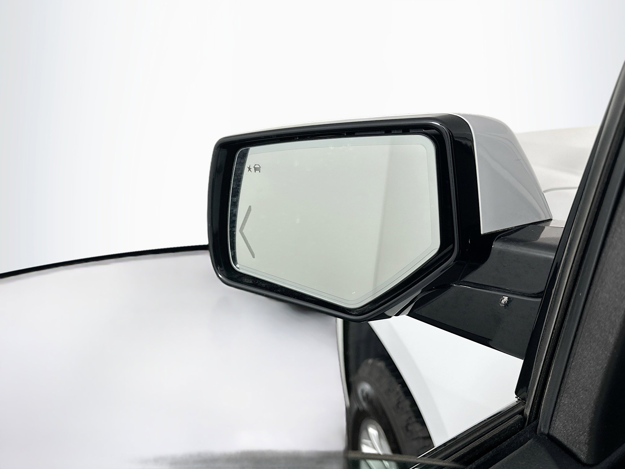 Used 2020 GMC Yukon XL SLT image 16