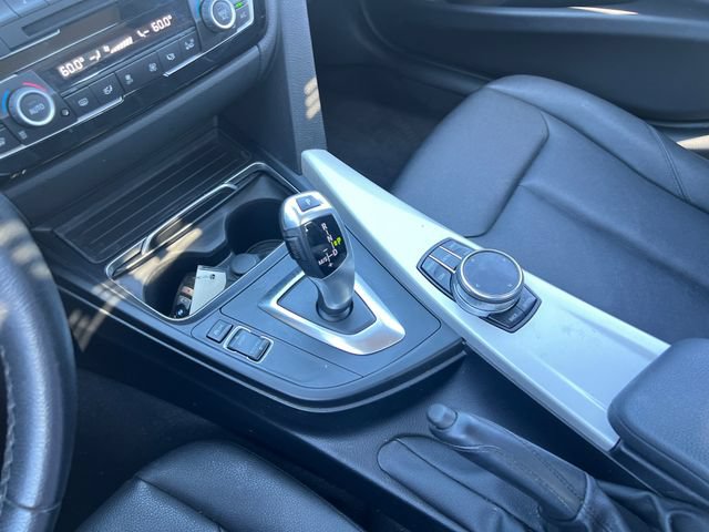 Used 2018 BMW 320i xDrive Sedan AWD/4WD image 26