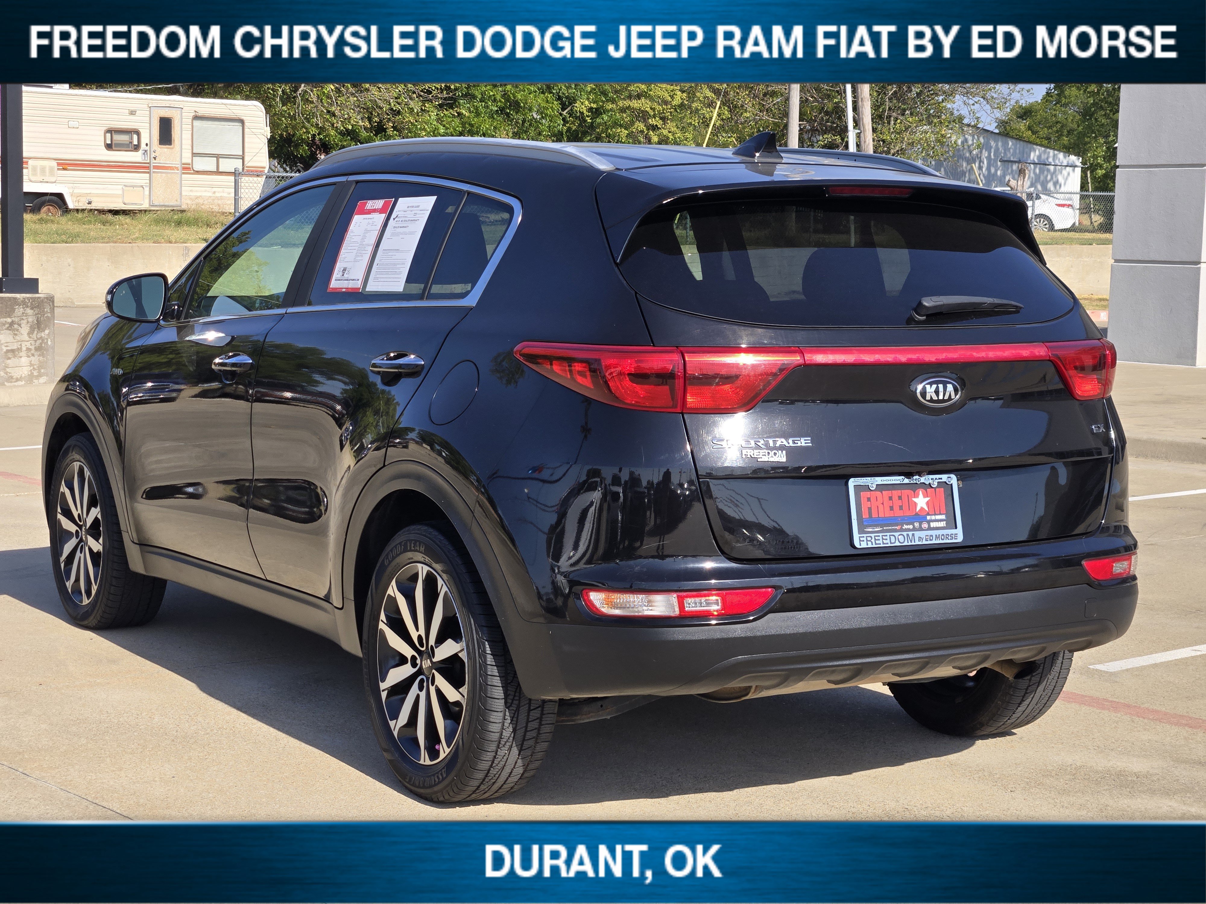 Used 2018 Kia Sportage EX AWD/4WD image 4
