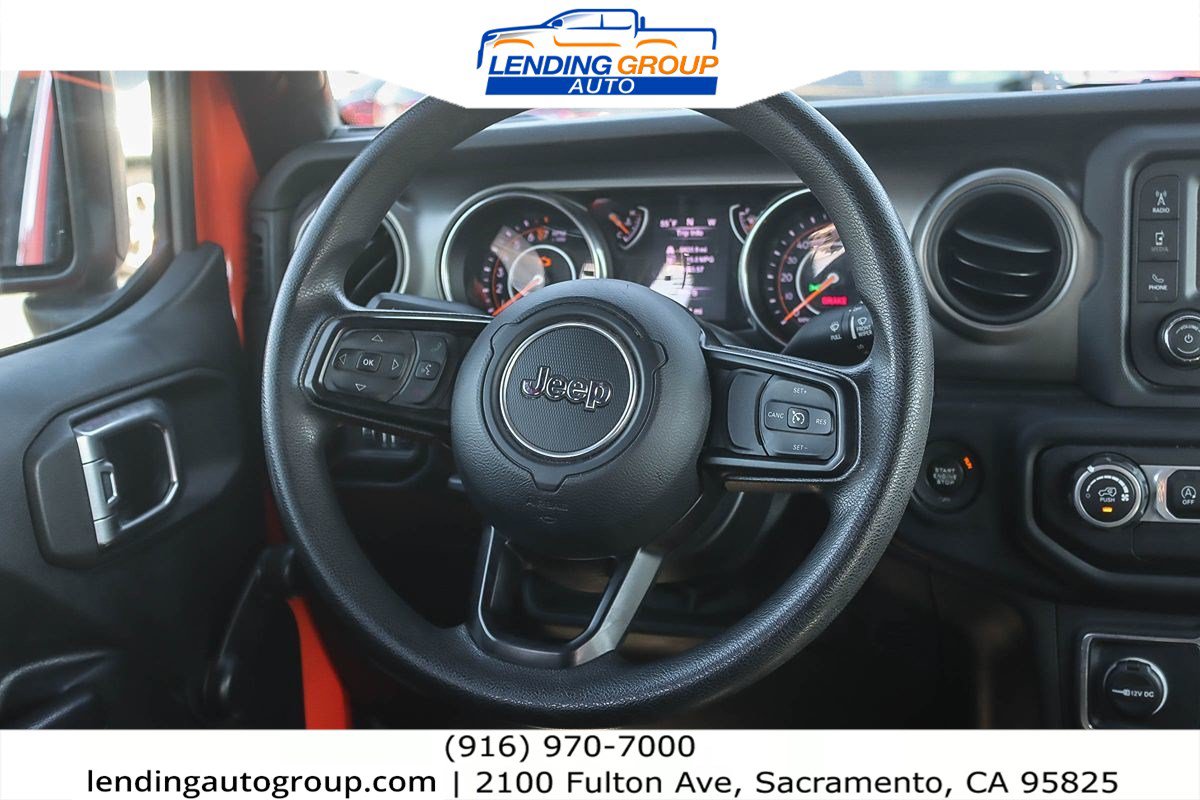 Used 2018 Jeep Wrangler Unlimited Sport AWD/4WD image 14