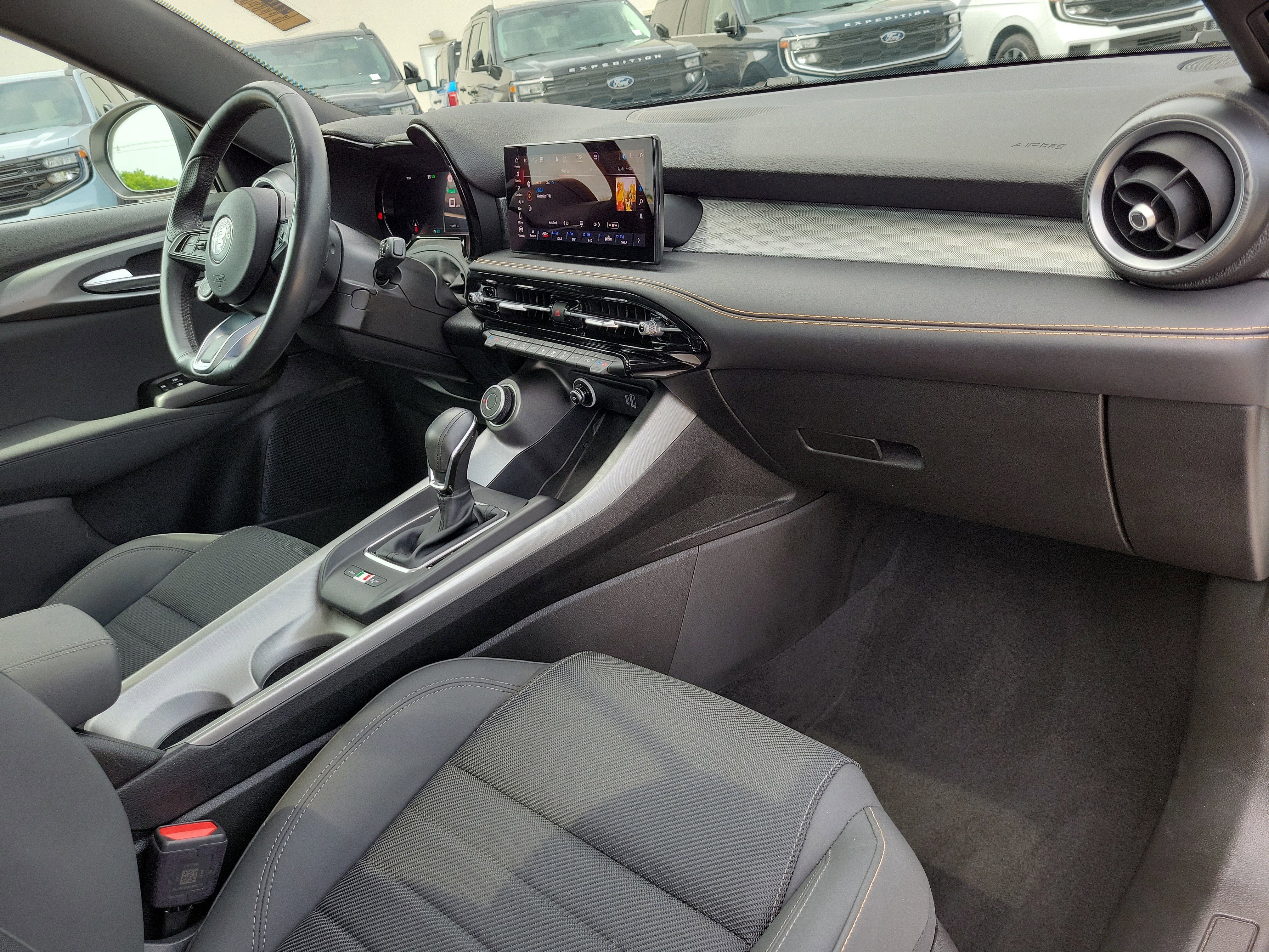Used 2024 Alfa Romeo Tonale Ti w/ Active Assist Package AWD/4WD image 21