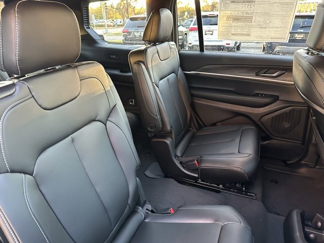 New 2025 Jeep Grand Cherokee L Limited image 20