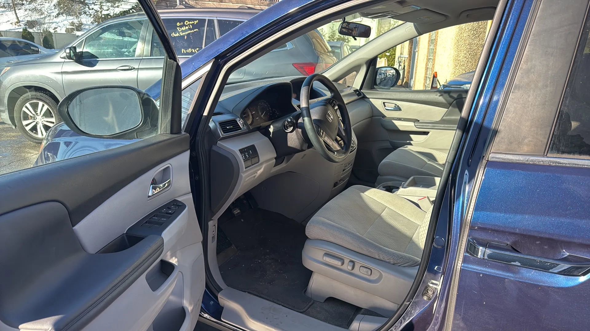 Used 2016 Honda Odyssey SE image 23