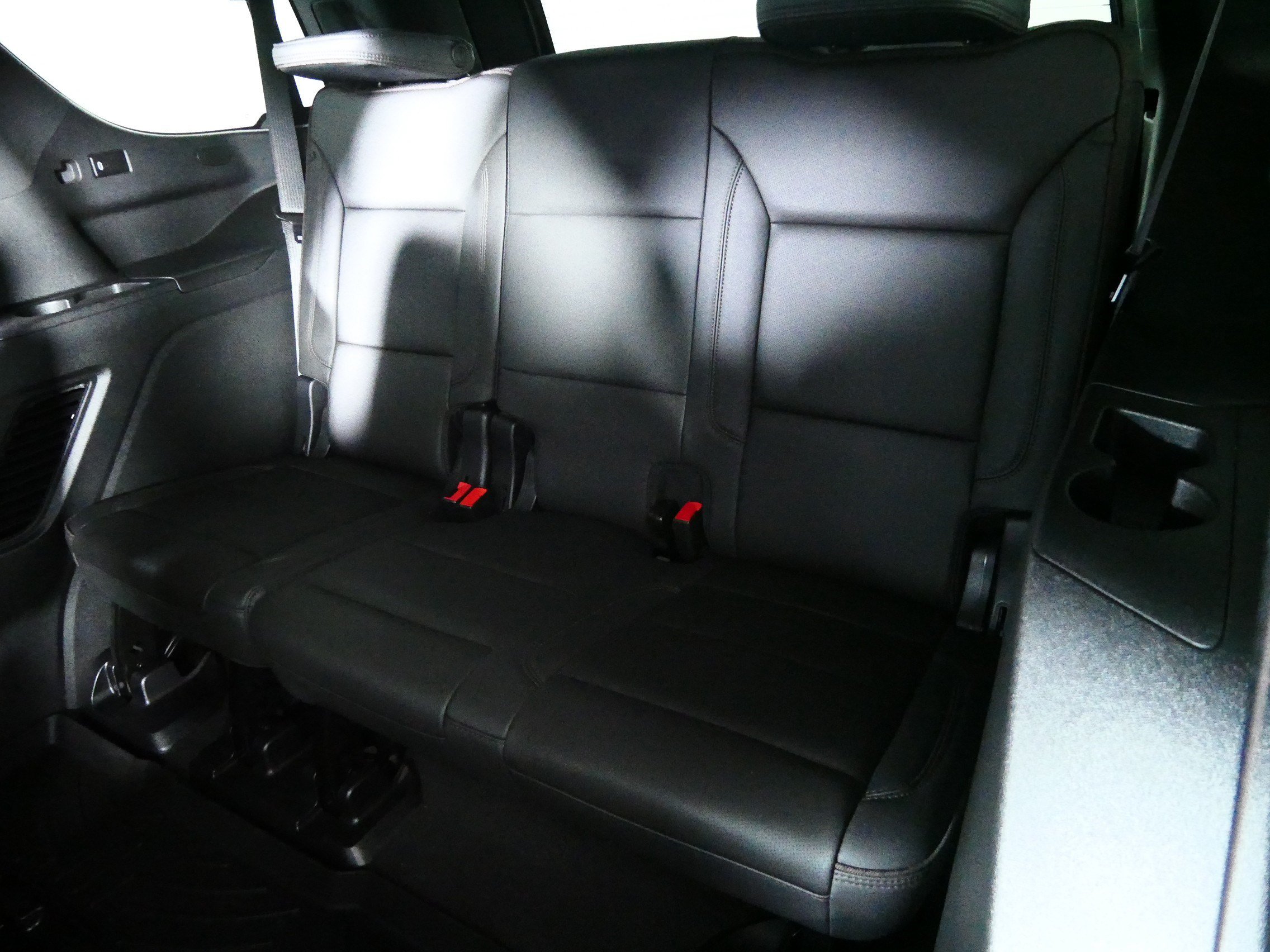 Used 2024 Chevrolet Tahoe High Country AWD/4WD image 33