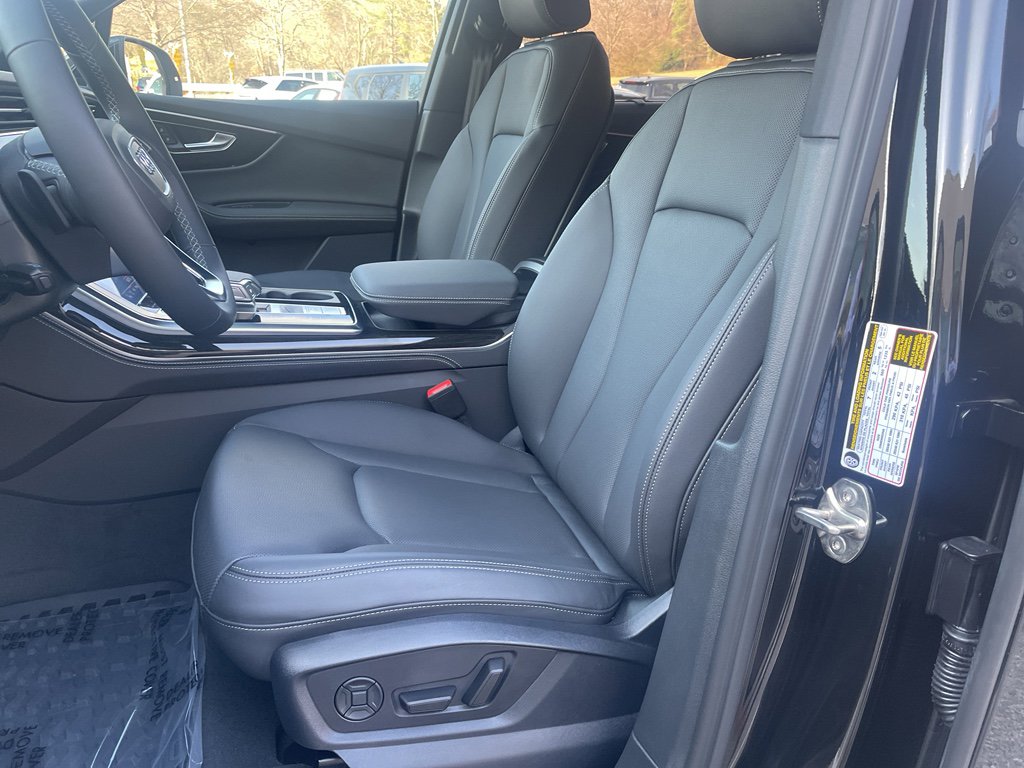 Used 2025 Audi Q7 3.0T Premium Plus image 13