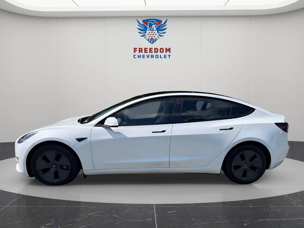 Used 2022 Tesla Model 3 Long Range AWD/4WD image 3