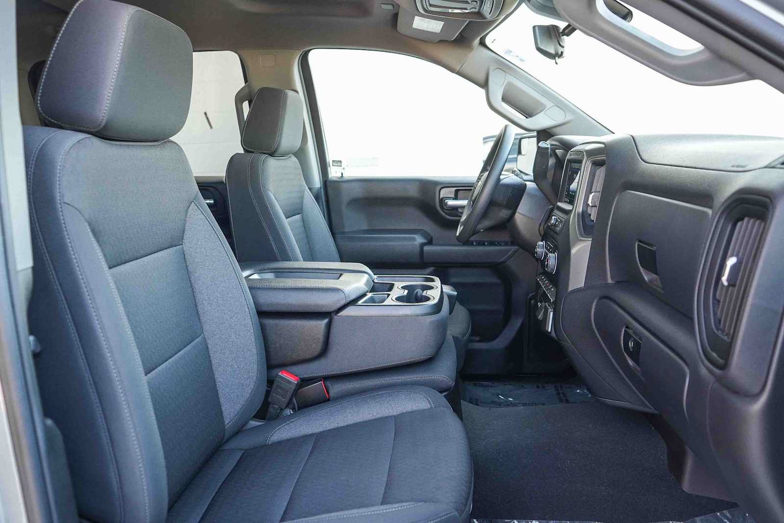 Used 2024 Chevrolet Silverado 1500 Custom RWD image 16