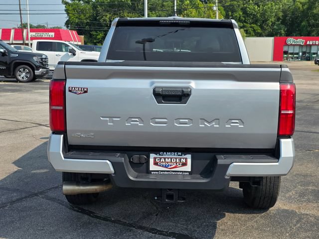 Used 2024 Toyota Tacoma SR5 AWD/4WD image 11