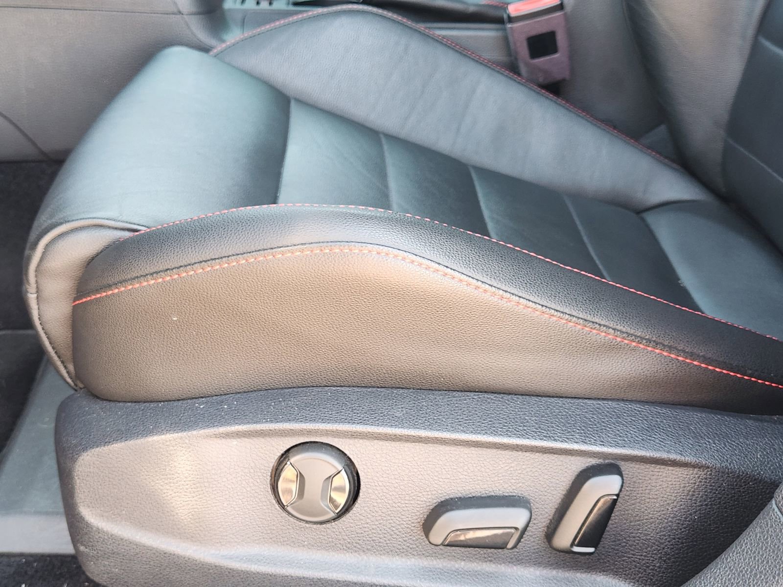 Used 2017 Volkswagen GTI Autobahn image 27