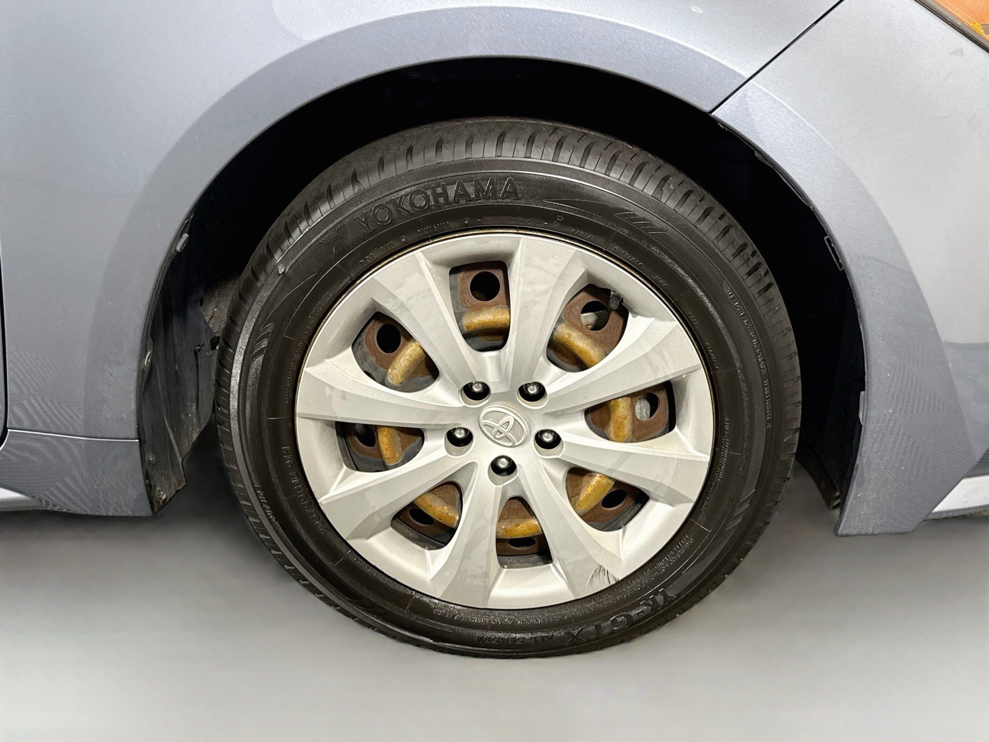 Used 2021 Toyota Corolla LE FWD image 31