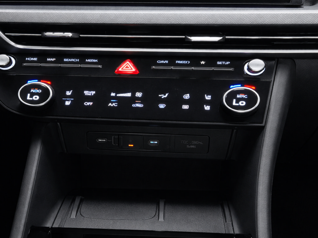 Certified 2025 Hyundai Sonata Limited FWD image 14