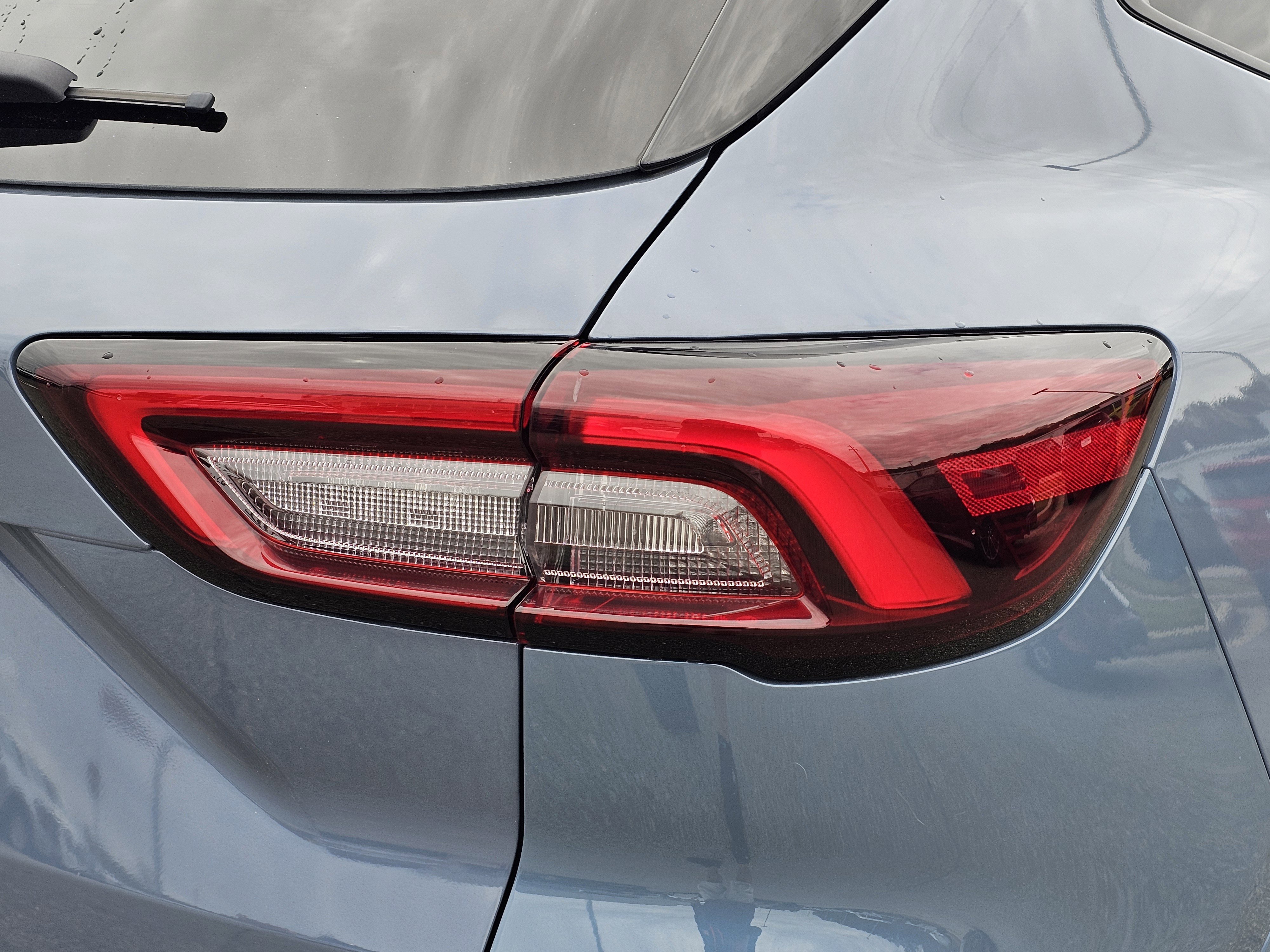 Used 2024 Ford Escape ST-Line image 9