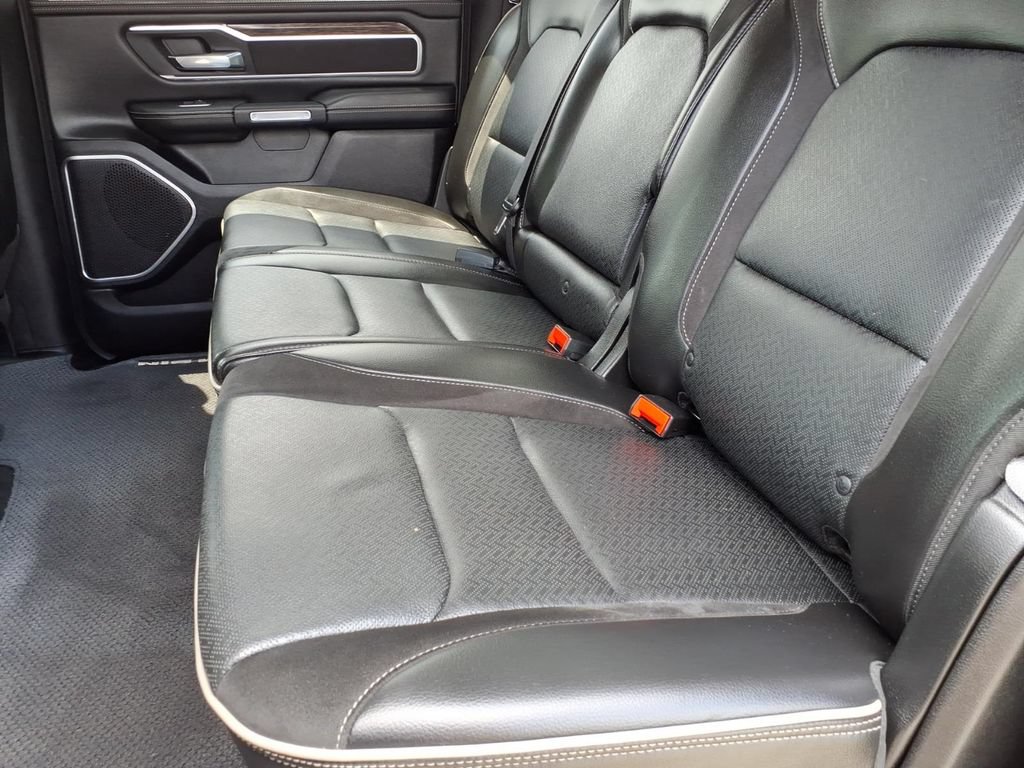 Used 2019 RAM 1500 Laramie AWD/4WD image 17