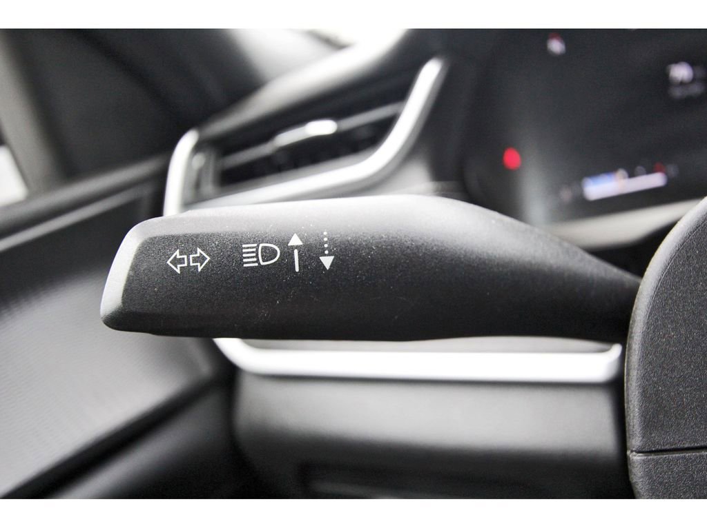 Used 2024 Jeep Grand Cherokee L Laredo image 11