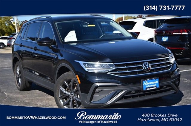 Certified 2022 Volkswagen Tiguan SE w/ Panoramic Sunroof Package