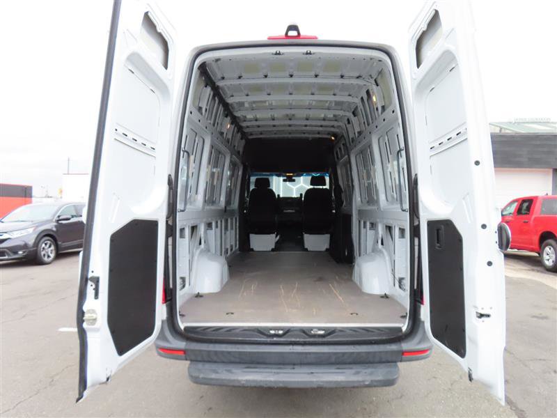 Used 2021 Mercedes-Benz Sprinter 2500 w/ Driver Convenience Package image 13