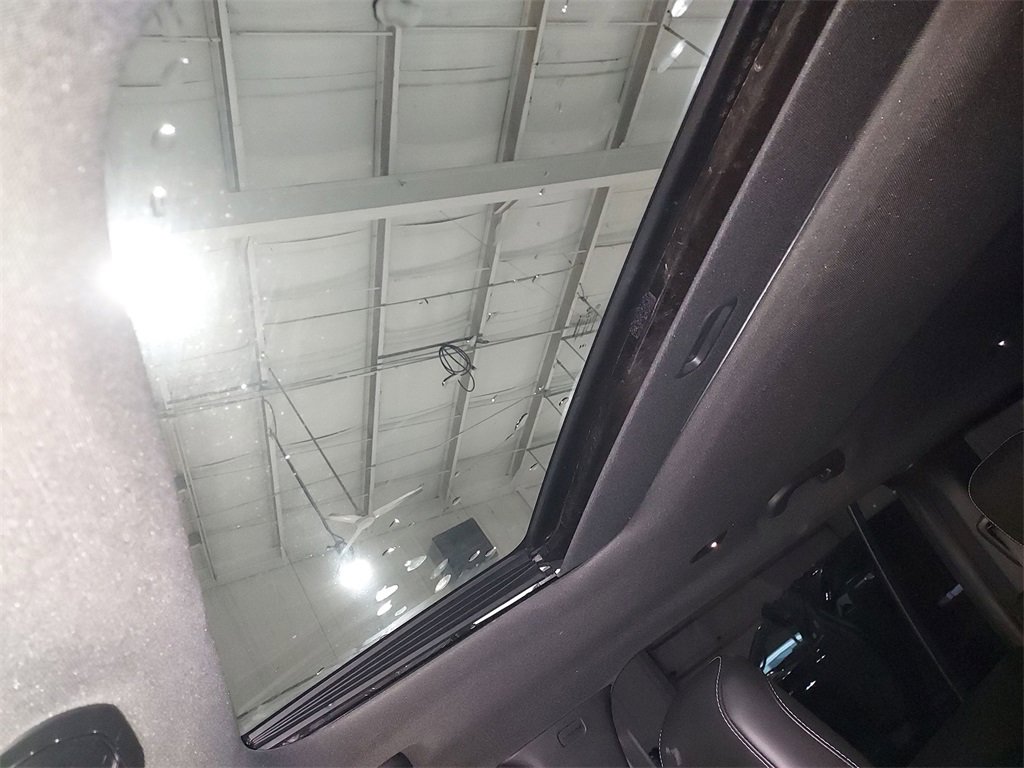 Used 2025 Jeep Grand Cherokee L Altitude image 27