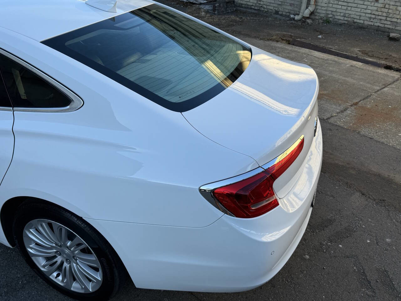 Used 2019 Buick LaCrosse Essence image 28