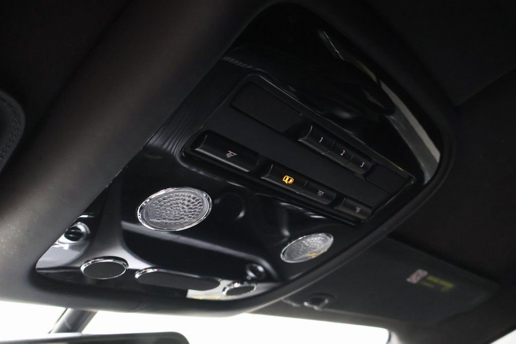 Used 2016 Bentley Continental GT image 37