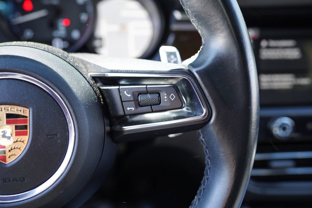 Used 2022 Porsche Macan AWD/4WD image 30