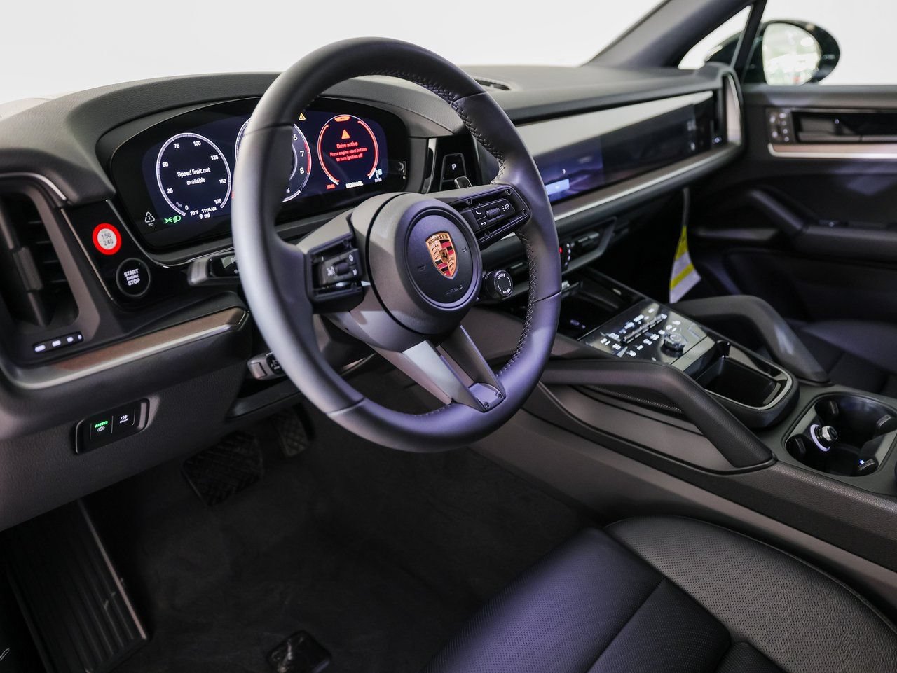 Certified 2026 Porsche Cayenne AWD/4WD image 4