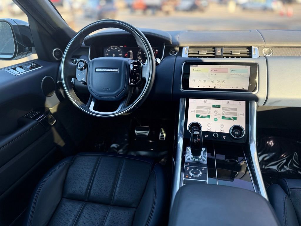 Used 2018 Land Rover Range Rover Sport HSE Dynamic image 11