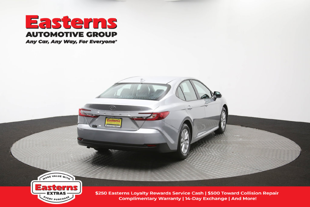 Used 2025 Toyota Camry LE w/ Convenience Package FWD image 41