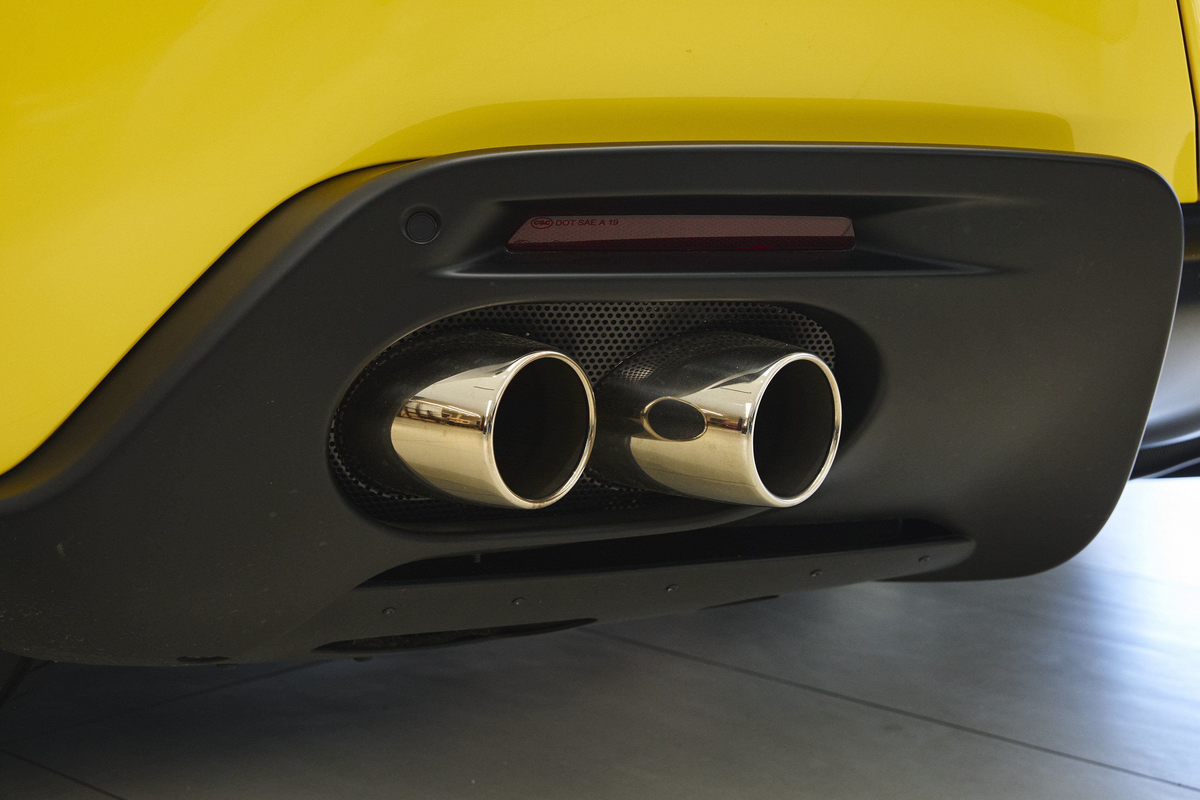 Used 2025 Ferrari Roma Spider RWD image 12