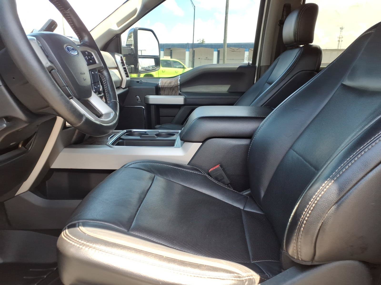 Used 2019 Ford F250 Lariat w/ Lariat Value Package AWD/4WD image 22